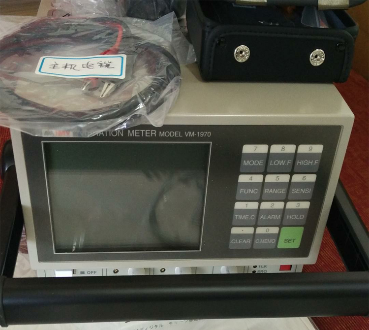日本IMV VM-1970振動計